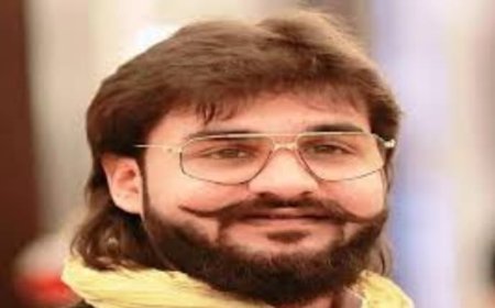 गाजीपुर न्यूज़: गाजीपुर जेल पहुंचे विधायक अब्बास अंसारी।