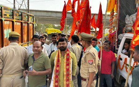 हरदोई न्यूज़: ज्येष्ठ माह के तीसरे मंगलवार को धूमधाम से निकली झंडायात्रा।