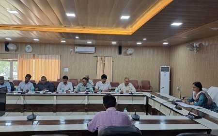 श्रावस्ती न्यूज़: जिलाधिकारी की अध्यक्षता में खाद, बीज एवं उर्वरक की समीक्षा बैठक सम्पन्न।