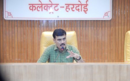 सभी नायब तहसीलदार और लेखपाल अपनी कार्यशैली में सुधार कर ले भ्रष्टाचार बर्दास्त नहीं किया जाएगा- जिलाधिकारी