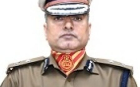 यूपी में कानून व्यवस्था: 16 आईपीएस अफसरों के तबादले में लखनऊ व प्रयागराज के सीपी हटाए गए।