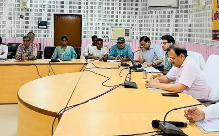 बलिया न्यूज़: ज़िलाधिकारी ने की पोषण मिशन के कार्यों की समीक्षा।