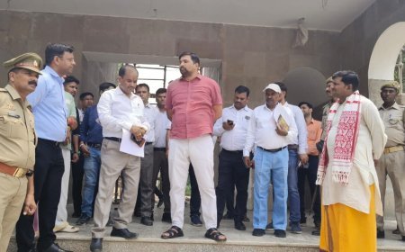 सीतापुर न्यूज़: नवनियुक्त जिलाधिकारी ने नैमिष के विकास कार्यों का किया स्थलीय निरीक्षण।