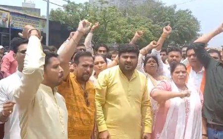 बिजनौर न्यूज़: मुस्लिम समुदाय के युवक से प्रेम विवाह करने का प्रयास करने पर जताया हिन्दूवादी संगठनों ने एतराज, जमकर किया हंगामा।