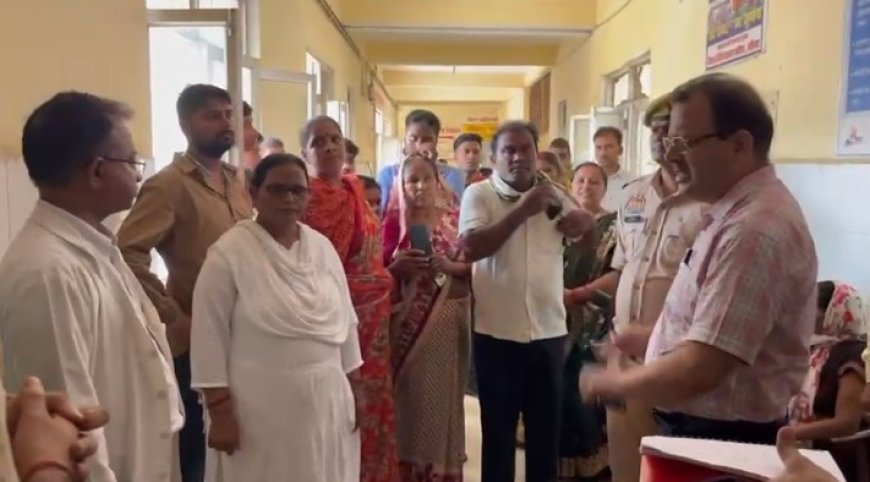 हीट वेव के मद्दे नज़र जिलाधिकारी का जिला अस्पताल में औचक निरीक्षण।