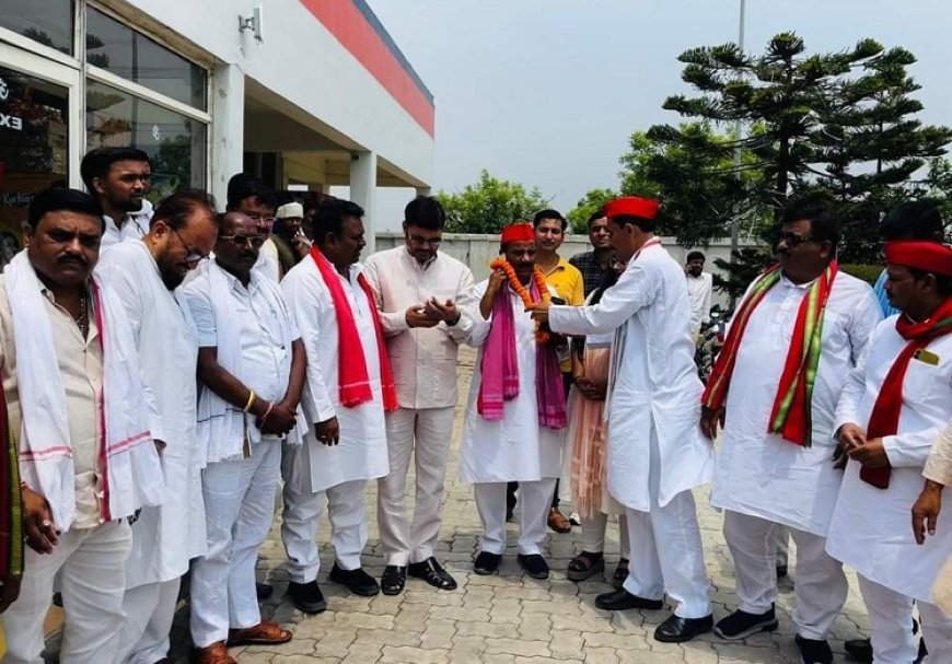 बरेली जा रहे सपा प्रदेश अध्यक्ष का सपाइयों ने किया स्वागत।