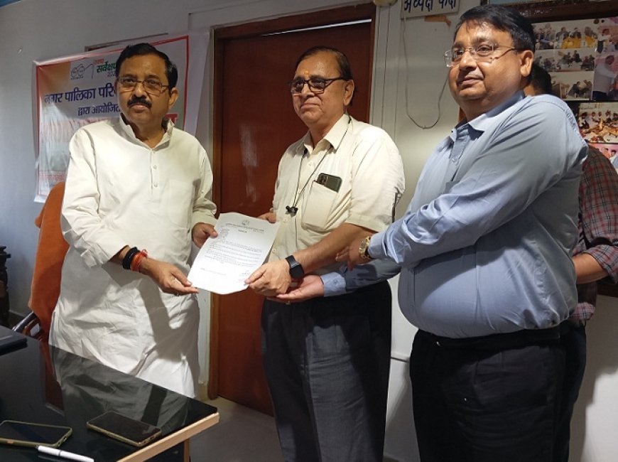 हरदोई न्यूज़: स्वच्छता सम्मान समारोह का आयोजन अध्यक्ष, नगर पालिका परिषद सुख सागर मिश्र मधुर की अध्यक्षता में किया गया। 