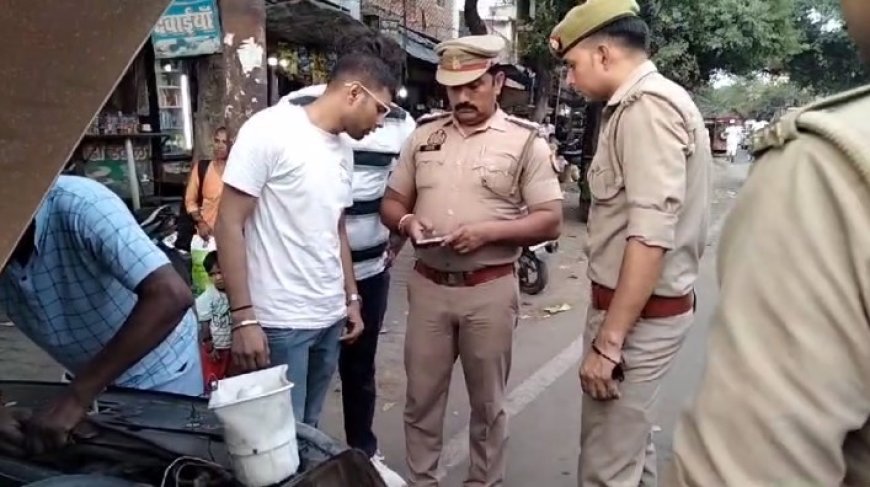 बिजनौर न्यूज़: हूटरबाजों की निकली हेकड़ी, लाउडस्पीकर के बाद यूपी पुलिस ने उतरवाए गाड़ियों पर लगे हूटर।