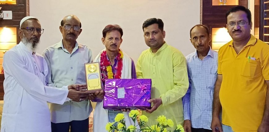 शाहजहांपुर न्यूज़: शायर सैयद ज़ाकिर अली अर्श के सम्मान में महफ़िल ए सुख़न का आयोजन। 