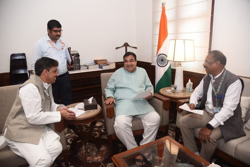 सहारनपुर न्यूज़: परिवहन मंत्री नितिन गडकरी से  सांसद इमरान मसूद ने की मुलाकात। 