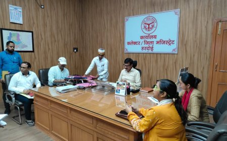 हरदोई न्यूज़: जिलाधिकारी ने की नीलम नदी के जीर्णाेद्वार के सम्बन्ध में बैठक।