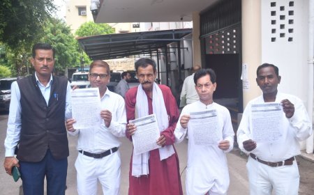 कानपुर न्यूज़: स्वतंत्रता संग्राम सेनानी सेवा सदन की समस्याओं को लेकर ज्ञापन सौपा। 