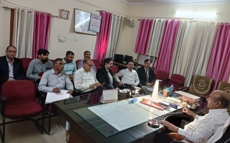 हरदोई न्यूज़: राष्ट्रीय लोक अदालत को सफल बनाने हेतु जिला जज ने विद्युत विभाग के अधिकारियों के साथ की बैठक। 