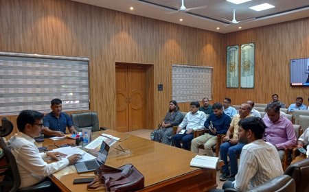 हरदोई न्यूज़: जिलाधिकारी की अध्यक्षता में हुई भूगर्भ जल प्रबंधन समिति की बैठक। 