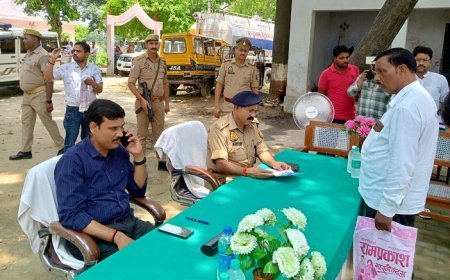 हरदोई न्यूज़: समस्याओं के समाधान के लिए रणनीति बनाकर उन्हें दूर करें:- जिलाधिकारी