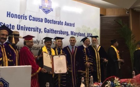 सम्भल न्यूज़: वरिष्ठ पत्रकार मुजम्मिल दानिश गोल्ड मेडल से हुए सम्मानित।