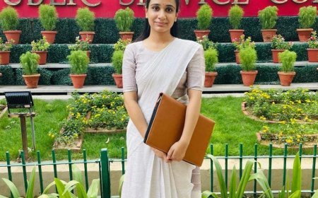 फतेहपुर न्यूज़: बेटी ने जिले का नाम किया रोशन, विप्लवी ने असिस्टेंट कमिश्नर बन बढ़ाया मां-बाप का मान।