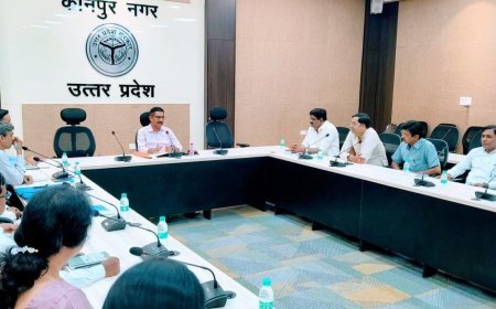 कानपुर न्यूज़: विरोध कर रहे शिक्षक शिक्षा मित्र अनुदेशक कर्मचारी संयुक्त मोर्चा ‌के संगठन के साथ ‌बैठक। 