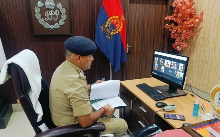 हरदोई न्यूज़: पुलिस अधीक्षक ने गूगल मीट के माध्यम से कांवड यात्रा, जनसुनवाई करने के संबंध में दिए आवश्यक दिशा-निर्देश। 