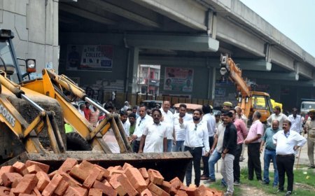 देवबंद न्यूज़: कावड़ मार्ग से हटवाया अतिक्रमण, हजारों रुपयों का अर्थदंड वसूला,पुन: अतिक्रमण करने पर दी कानूनी कार्रवाई की चेतावनी। 