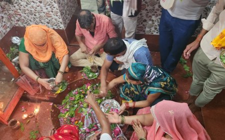 नैमिषारण्य न्यूज़: श्रावण मास के प्रथम सोमवार को हर हर महादेव के जयकारों से गूंजें मंदिर और शिवाले।