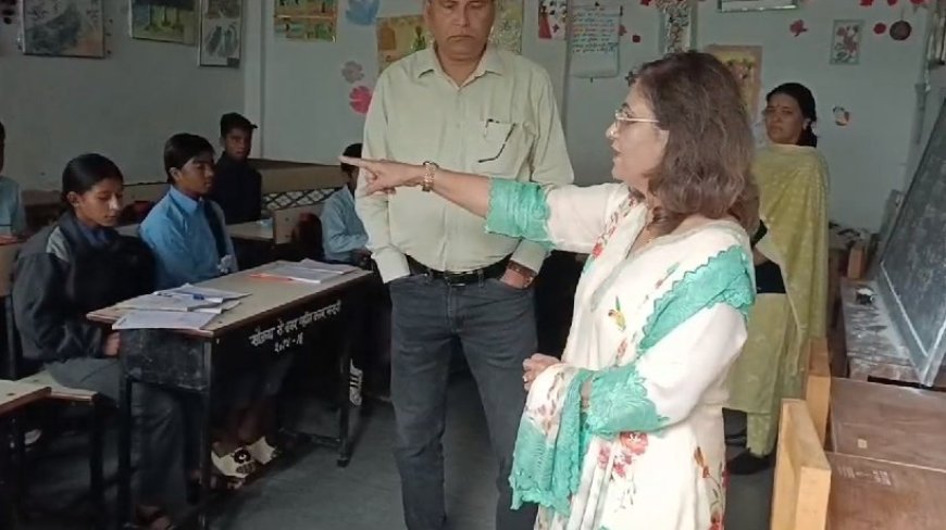 मसूरी में उत्तराखंड बाल संरक्षण आयोग की अध्यक्ष डॉ. गीता खन्ना का औचक निरीक्षण, विद्यालय में गंदगी और अव्यवस्था को लेकर जताई नाराजगी, प्राचार्य को किया तलब।