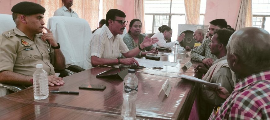 हरदोई न्यूज़: समस्त सरकारी एवं गरीबों की भूमि कब्जा मुक्त करायें:- मंगला प्रसाद सिंह