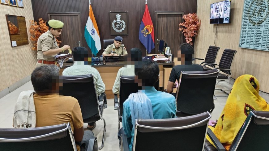 हरदोई: एसपी कार्यालय में जनसुनवाई के दौरान 74 शिकायतों को सुना