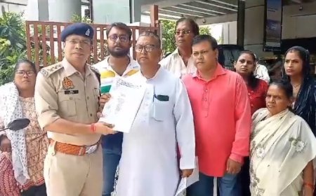 कानपुर न्यूज़: राष्ट्रीय दिव्यांग पार्टी ने पुलिस उपायुक्त (सेन्ट्रल) को सौंपा ज्ञापन।