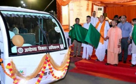 अयोध्या न्यूज़: सीएम योगी ने अयोध्यावासियों को दी 50 इलेक्ट्रिक रिक्शे की सौगात।