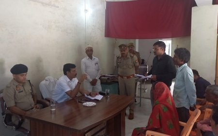 हरदोई आईएनए न्यूज़: छोटी-मोटी शिकायतों का निस्तारण चौपाल में सुलह-समझौते के आधार पर करायेंः-जिलाधिकारी