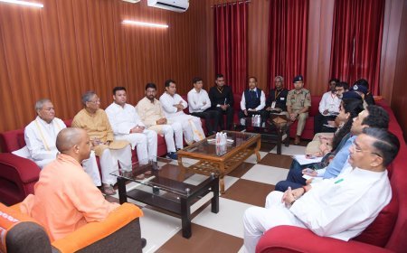 2 दिवसीय मथुरा दौरे पर सीएम योगी आदित्यनाथ ने की कानून व्यवस्था की समीक्षा, जारी परियोजनाओं की प्रगति का आंकलन किया