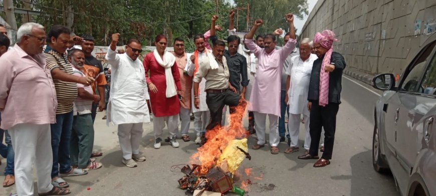 देवबंद न्यूज़: अधिवक्ताओं ने प्रधानमंत्री को ज्ञापन भेजकर इस्लामिक आतंकवाद से हिंदुओं की रक्षा करने की मांग की। 