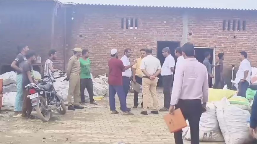 सम्भल न्यूज़: ई-कचरा फैक्ट्री संचालक पर बारह लाख का जुर्माना। 