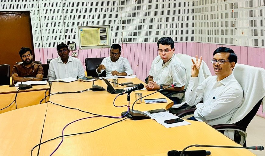 बलिया: जिला स्तरीय आधार अनुश्रवण समिति की हुई बैठक