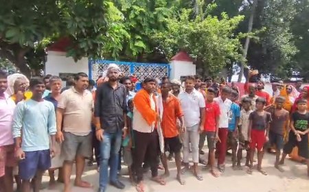 बलिया आईएनए न्यूज़: वरिष्ठ सपा नेता व पूर्व नेता प्रतिपक्ष रामगोविन्द चौधरी बाढ़ समाग्री कालाबाजारी पर सरकार और प्रशासन पर बोला हमला।