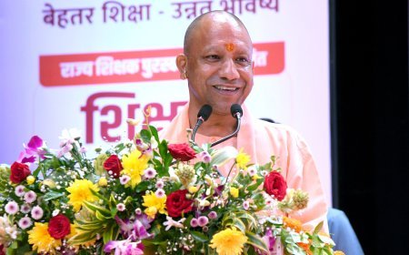 Gorakhpur: ट्रेड यूनियन का हिस्सा न बनें शिक्षक : सीएम योगी