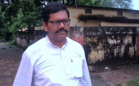 Ballia News: आप पार्टी के नेता  मुन्ना राय का छलका दर्द- कहा कुछ लोग मेरी छवि को धूमिल करना चाहते हैं पर जनता सब जानती है। 