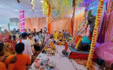 Hardoi: ढोल नगाड़ों के साथ निकली गणेश विसर्जन शोभा यात्रा