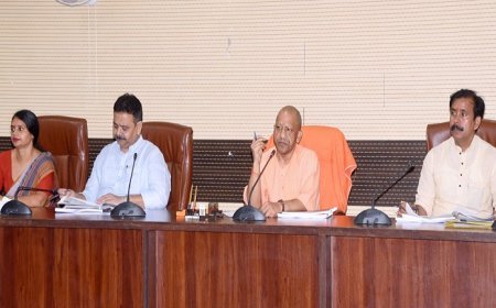 Varanasi News: सीएम बोले- निर्माण कार्यों की गुणवत्ता में नहीं हो कोई कमी, शिथिलता किसी भी स्तर पर बर्दाश्त नहीं की जाएगी। 