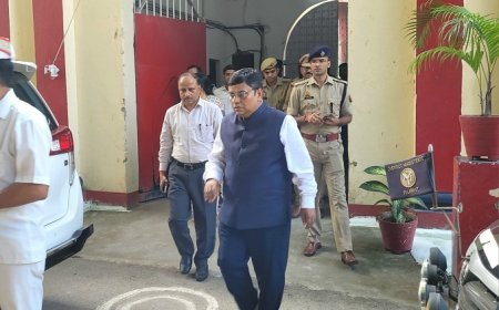 Pilibhit News: जनपद न्यायाधीश ने जिला कारागार का किया औचक निरीक्षण।