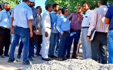 Hardoi: स्टेशन का निरीक्षण करने पहुंचे डीआरएम, अधिकारियों में रही गहमागहमी