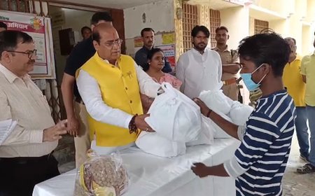 Kanpur News: विधायक सुरेंद्र मैथानी  ने टीवी मुक्त अभियान अंतर्गत, ग्रसित10 बच्चों को गोद लिया।