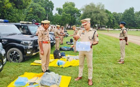 Hardoi: एसपी ने सलामी लेकर परेड का निरीक्षण किया, क्वार्टर गार्ड, मेस व बैरक की गुणवत्ता परखी