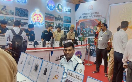 छुट्टी के दिन भी इंटरनेशनल ट्रेड शो में उमड़ी भारी भीड़, राजधानी दिल्‍ली से लेकर मेरठ, बुलंदशहर से पहुंचे लोग