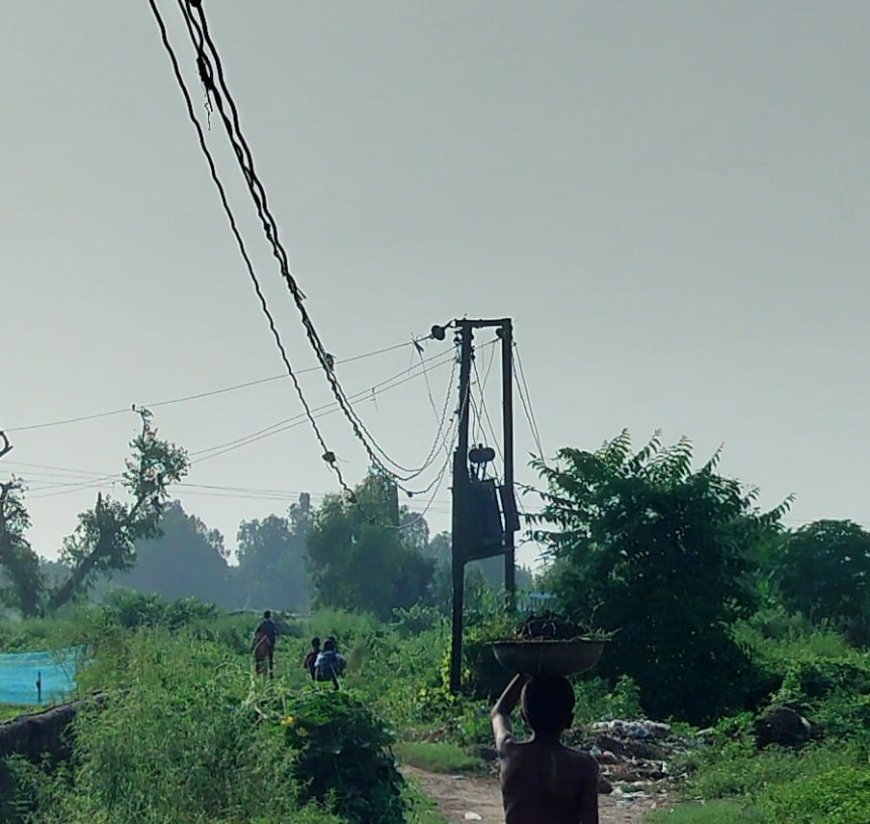 हरदोई: ओवर लोड से फूंका पचकोहरा गांव का विद्युत ट्रांसफार्मर