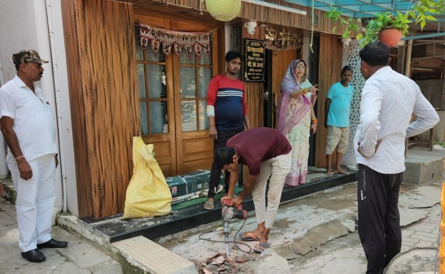 हरदोई आईएनए न्यूज़: अध्यक्ष जिला पंचायत प्रेमावती की पहल- अतिक्रमण हटाने हेतु स्वयं आगे आएं नगरवासी।   