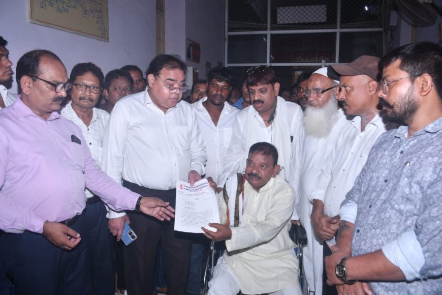 Kanpur: उर्सला अस्पताल में धांधली के विरोध में प्रदर्शन कर ज्ञापन सौंपा