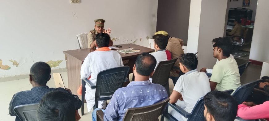 Hardoi : सभी थानों में बैंकर्स, व्यापारी व पेट्रोल पंप मालिकों के साथ बैठक आयोजित