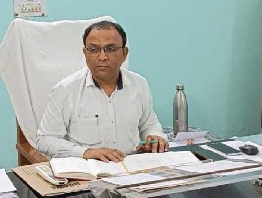 Hardoi News: एसडीएम ने जाना बाढ़ पीड़ितों का हाल, हर संभव मदद का आश्वासन, धैर्य और संयम बनाये रखने की अपील। 